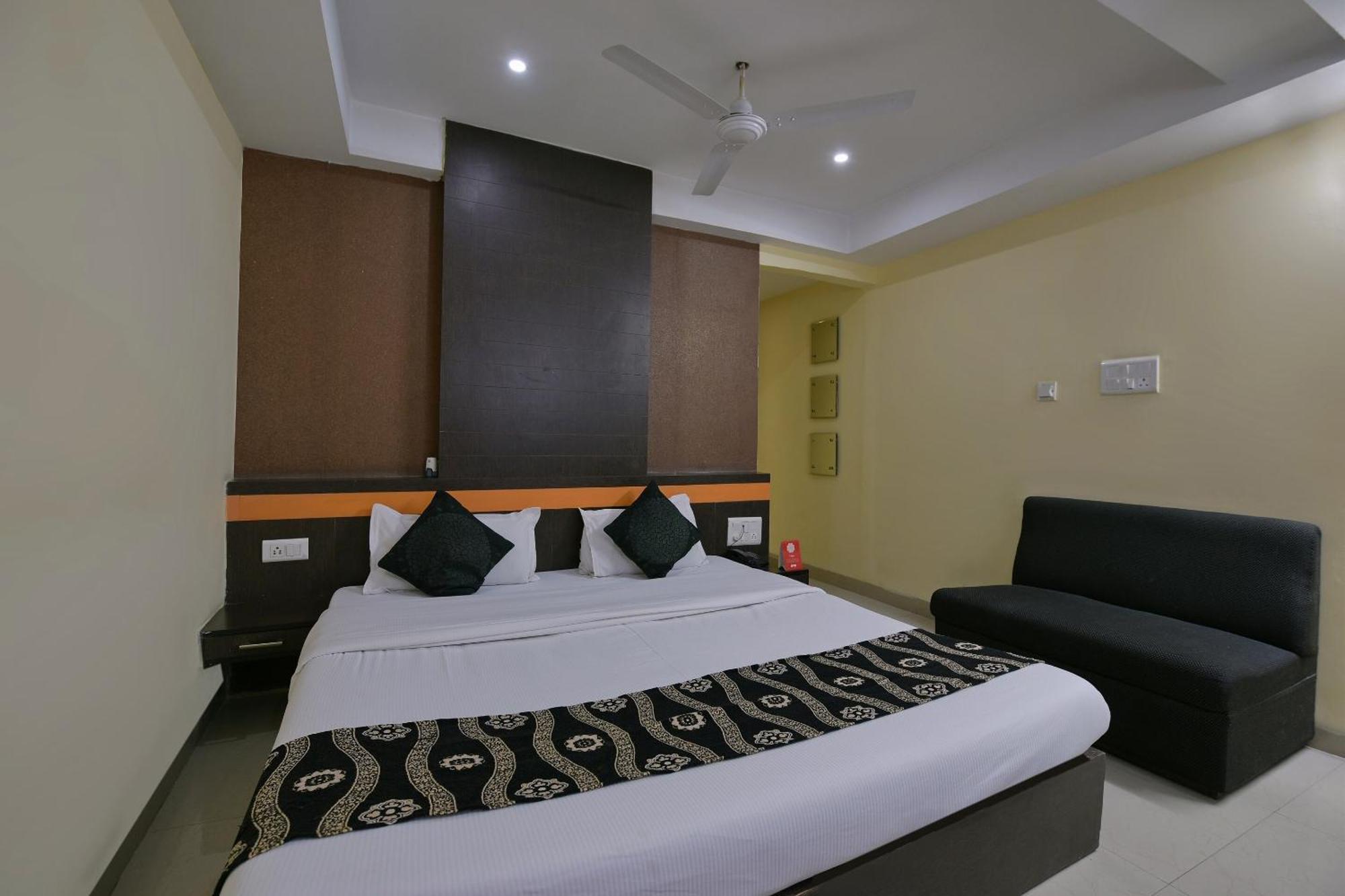Collection O Diamond And Residences Indore Exterior photo