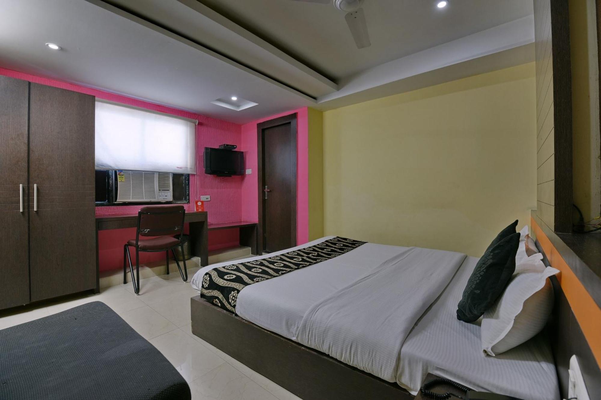 Collection O Diamond And Residences Indore Exterior photo